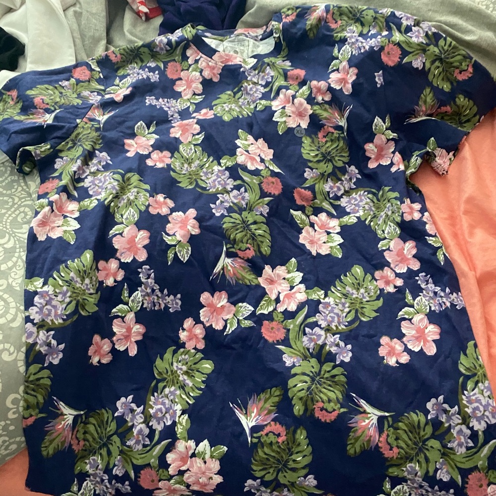 MEN'S GRAPHIC SHORT SLEEVE SHIRT